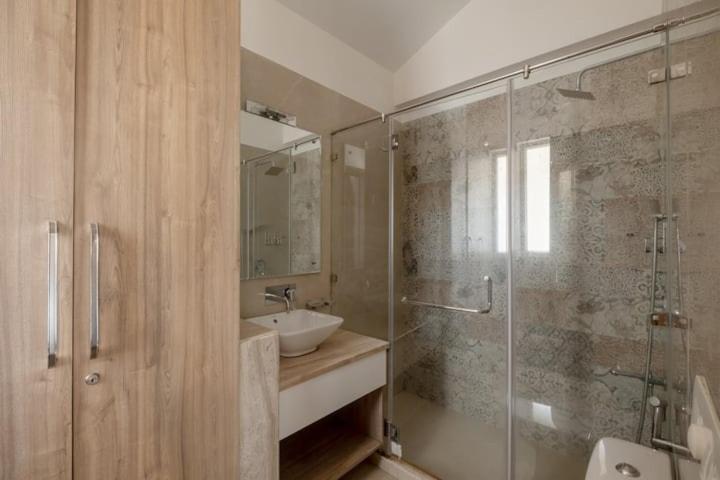 Villa Veera Casa By The Ferias House *